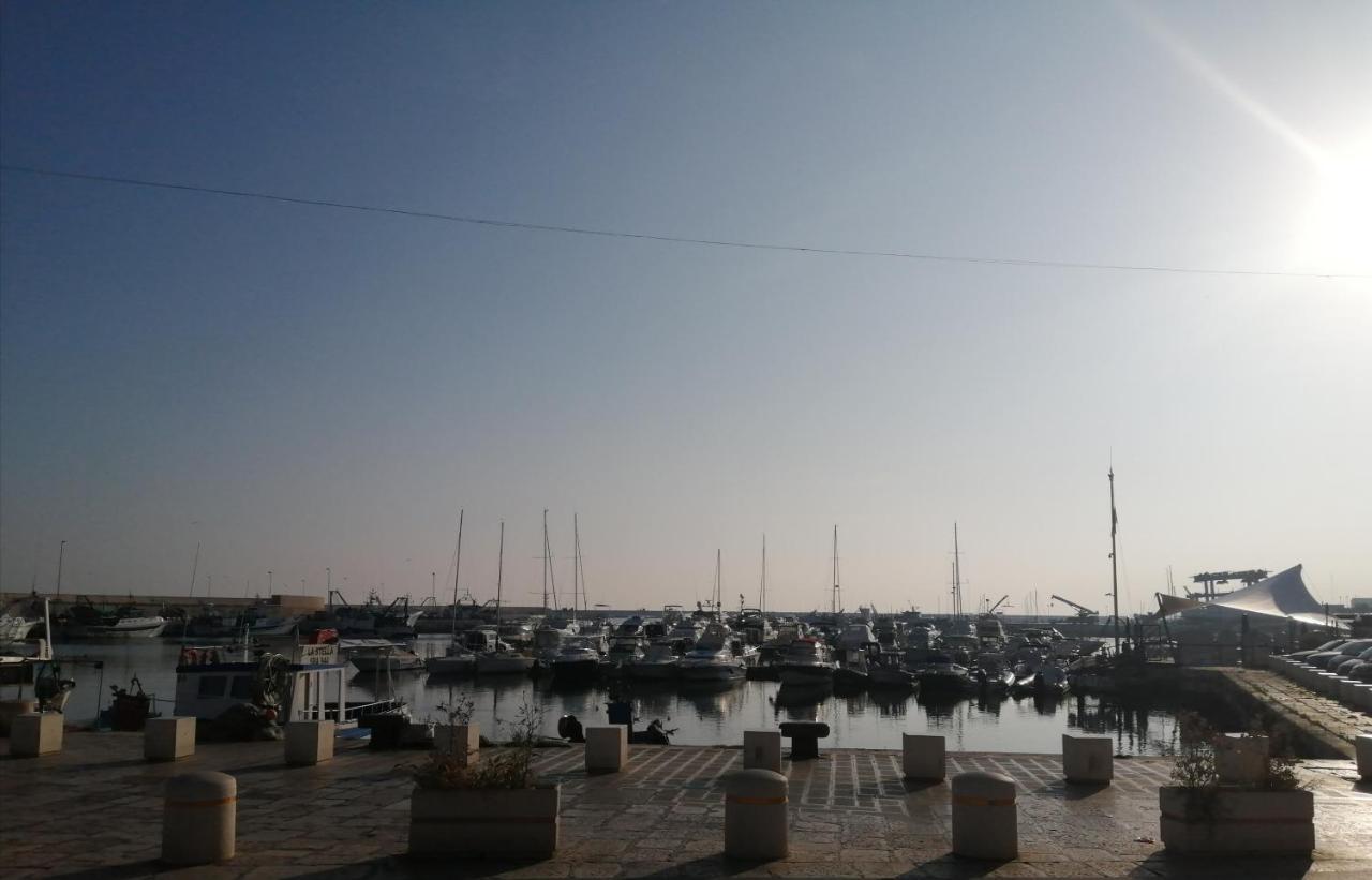 Holithªy Molª Bed & Breakfast Mola di Bari Exterior foto